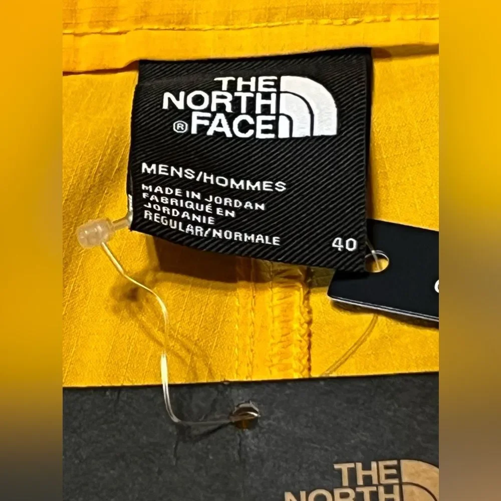 North Face‎ Class V Ripstop Board Shorts in Summit Gold